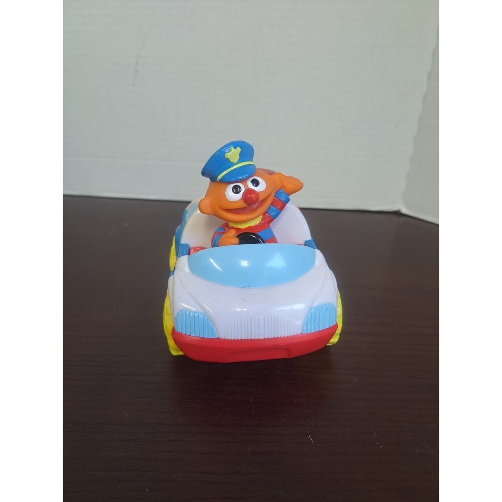 1997 Tyco Preschool Sesame Street Ernie In Police Car With Siren And Voice Sound